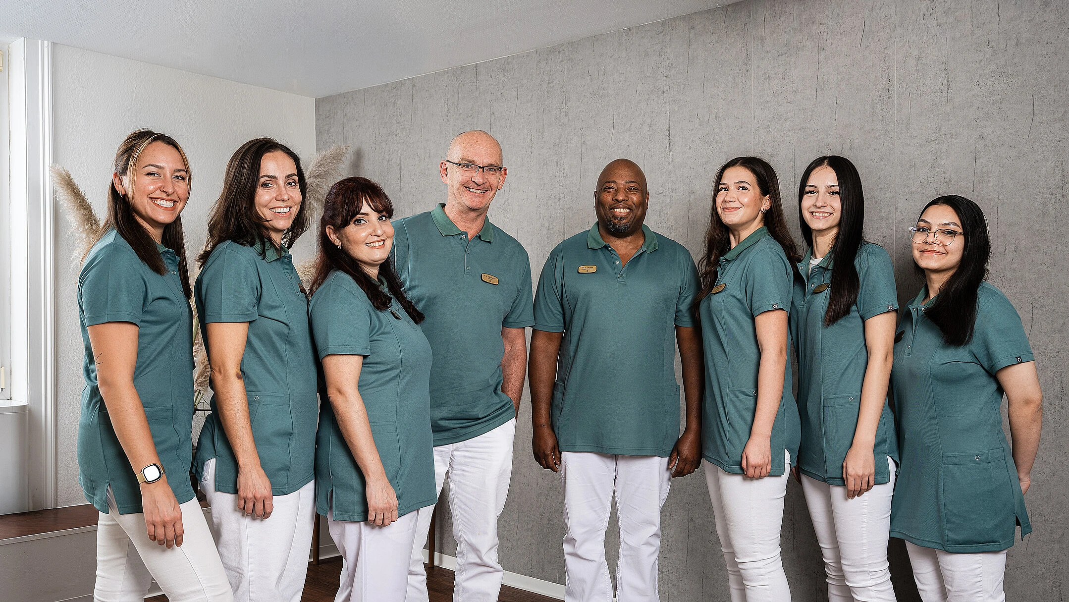 Dentist in Zurich Bellevue - Contact Us | Zahnkronenhalle Zurich